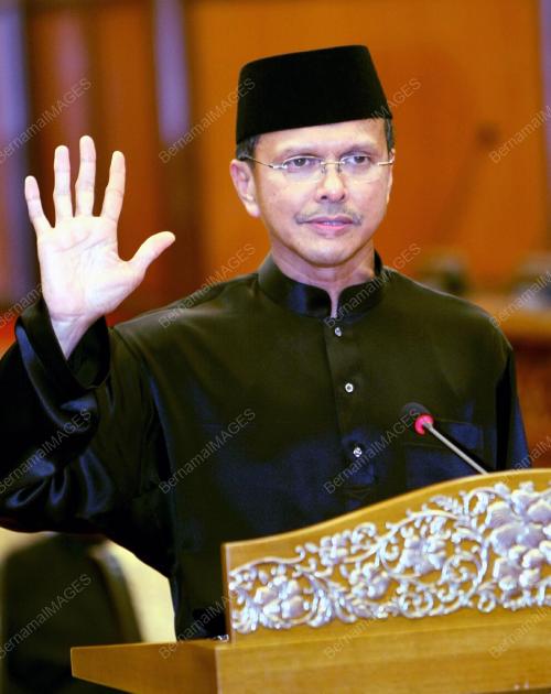 RAJA NONG CHIK RAJA ZAINAL ABIDIN