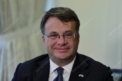 EDGARD D. KAGAN