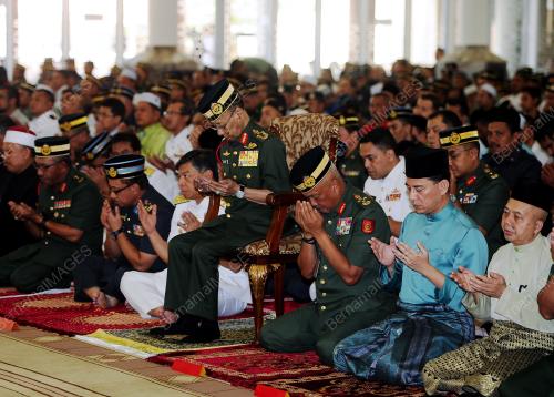 KL28_09092016_AGONG