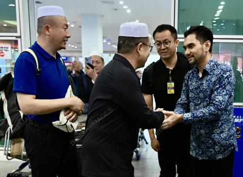 KHAIRUL FIRDAUS AKBAR KHAN