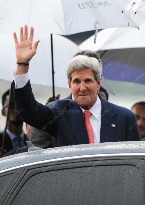 KL28_10102013_JOHN_KERRY