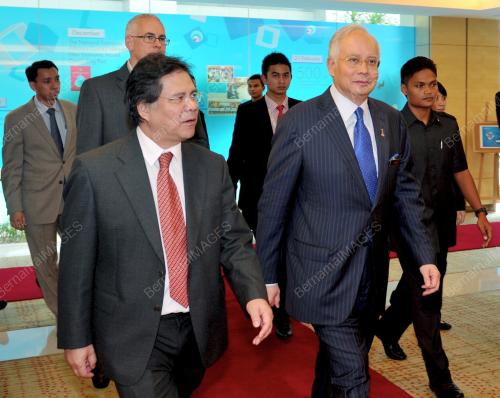 DATUK SERI NAJIB ABDUL RAZAK