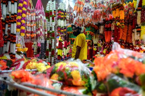 TINJAUAN PERSIAPAN DEEPAVALI