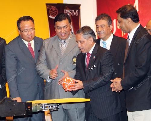 KL28_11022011_TAKRAW
