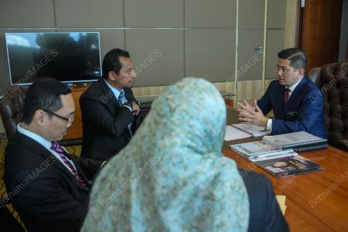 DATUK SERI MOHAMED AZMIN ALI