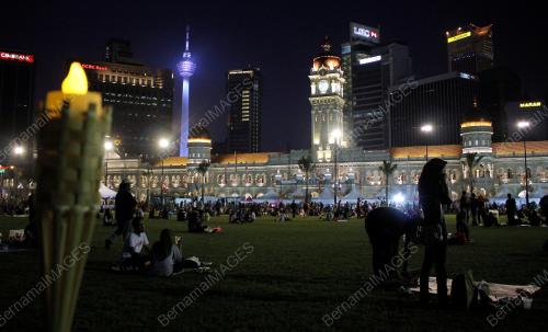KL28_11072015_MALAM_LIKUR