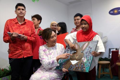 DATUK RAS ADIBA RADZI