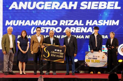ANUGERAH SAM 100 PLUS 2025