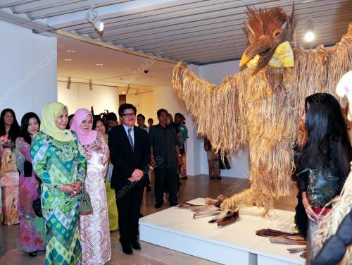 TUANKU NUR ZAHIRAH