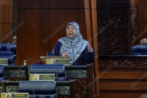 DATUK DR FUZIAH SALLEH
