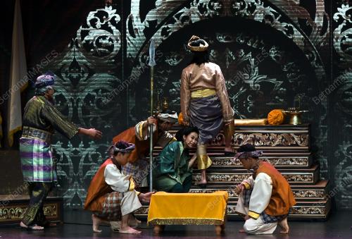 KL28_14112018_BANGSAWAN