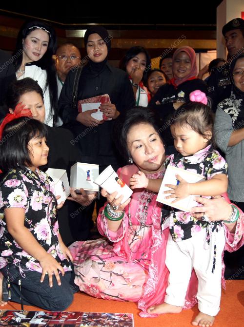 ROSMAH MANSOR