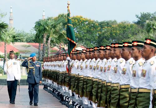JEN TAN SRI AZIZAN ARIFFIN