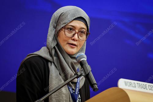 PROF MADYA DR HALIYANA KHALID