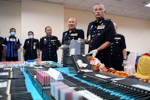 DATUK ZAINUDDIN YAACOB