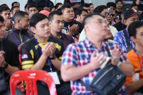 FAHMI FADZIL