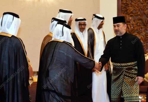 KL28_16102017_QATAR_BN201710138445