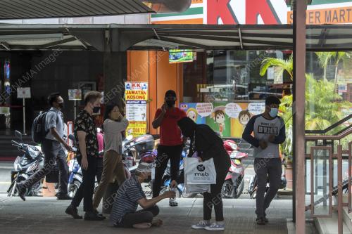 PENGEMIS DI SEKITAR IBU KOTA