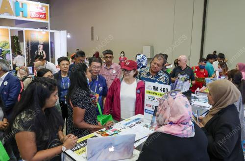 DATUK CHRISTINA LIEW