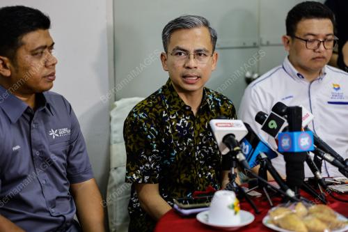 FAHMI FADZIL