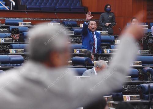 DATUK SERI BUNG MOKTAR RADIN