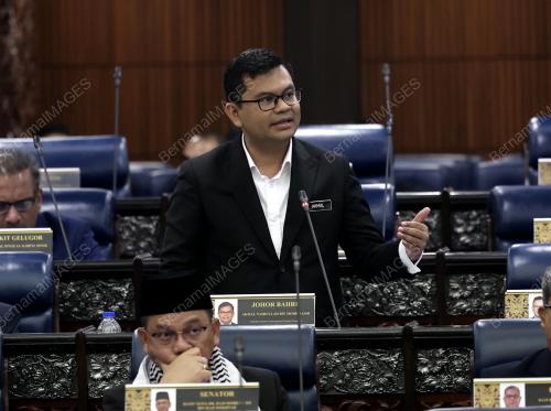 AKMAL NASRULLAH MOHD NASIR