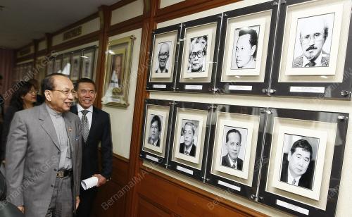 DR RAIS YATIM