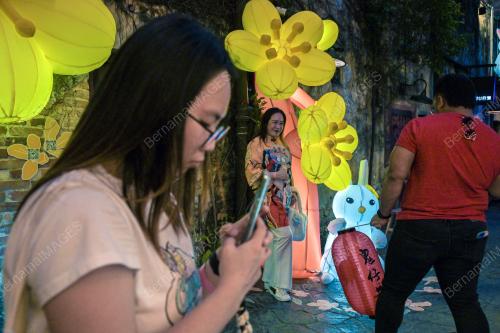 MID AUTUMN FESTIVAL