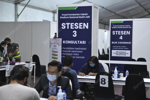 PROGRAM IMUNISASI COVID KEBANGSAAN