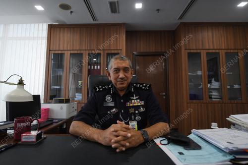 DATUK AZRI AHMAD
