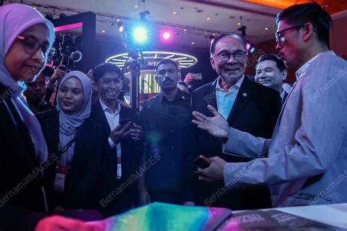 DATUK SERI ANWAR IBRAHIM