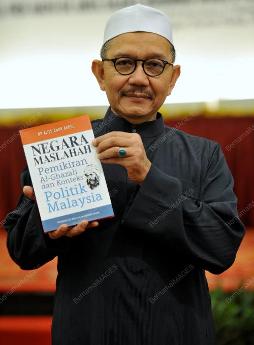 KL28_22062016_BUKU