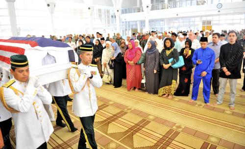 KL28_22082015_AGONG_ATM