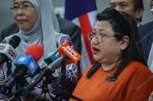 DATUK WAN SURAYA WAN RADZI