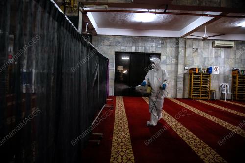 DISINFEKSI MASJID