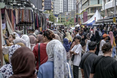 TINJAUAN SHOPPING RAYA
