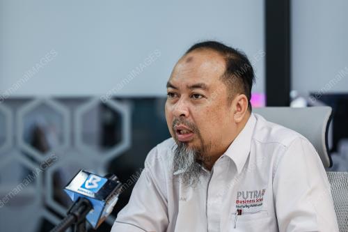 PROF DR AHMED RAZMAN ABDUL LATIFF