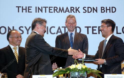 SIGNING CEREMONY
