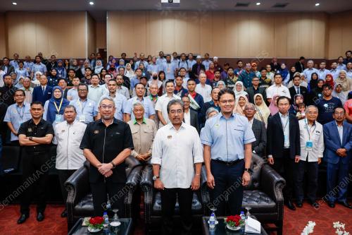 DATUK SERI JOHARI ABDUL GHANI