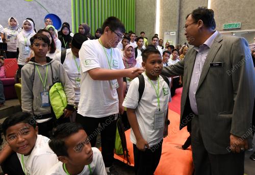 KL28_23112018_EKELAS_MENTERI