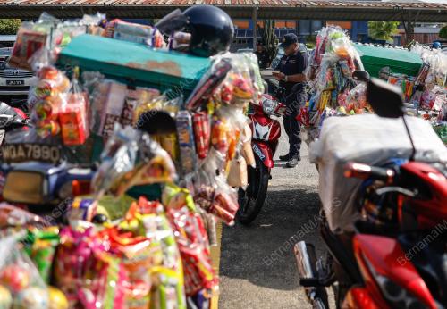 OPERASI PEMANDU WARGA ASING (OP PEWA)