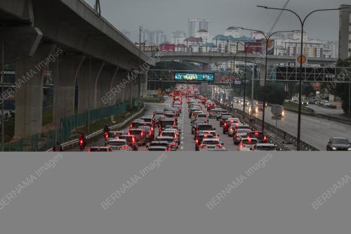 TINJAUAN TRAFIK
