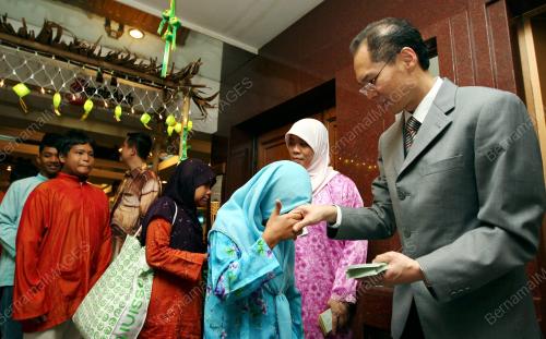 BERBUKA PUASA