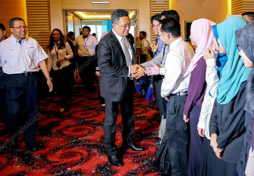 KL28_24102016_RAHMAN_SL1M
