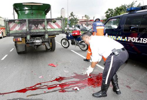 MAUT LANGGAR LORI DBKL