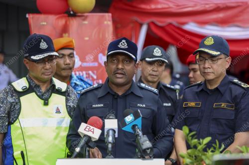 DATUK HUSSEIN OMAR KHAN