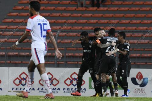 KL28_25082018_BOLA_BN201808115569