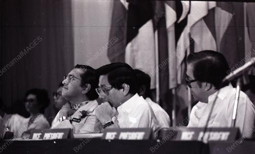 MAHATHIR MOHAMAD