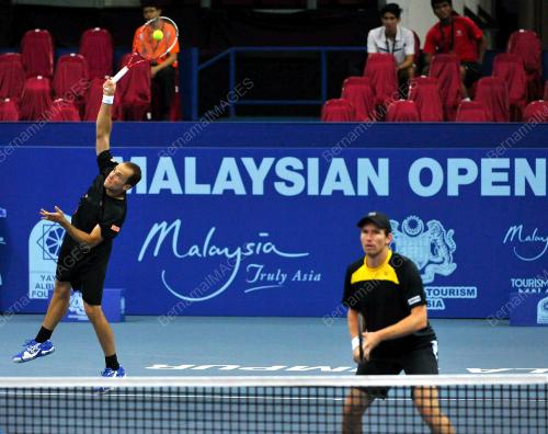 KL28_25092012_TENIS