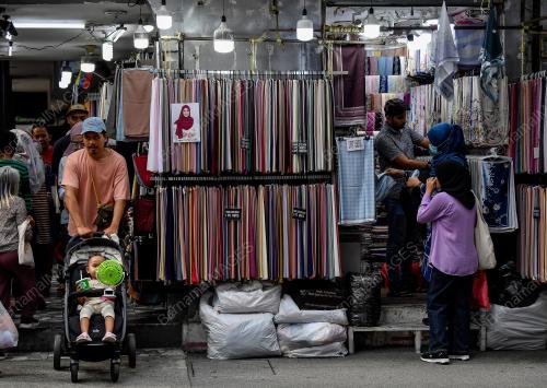 TINJAUAN ORANG RAMAI MEMBELI BELAH